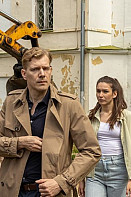 Звоните в полицию (2022)